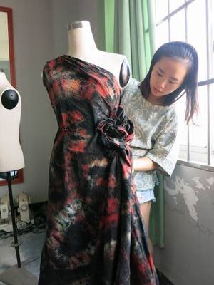 服裝裁剪與制作 學(xué)生作業(yè)中的創(chuàng)意與實(shí)踐